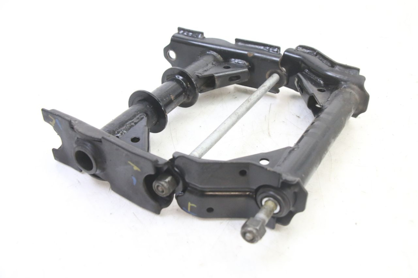 photo de UCHWYT SILNIKA PEUGEOT SATELIS 125 (2013 - 2018) - Punkty mocowania