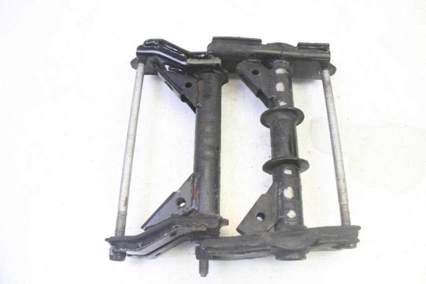 photo de UCHWYT SILNIKA PEUGEOT SATELIS 125 (2013 - 2018) - Szczegół części