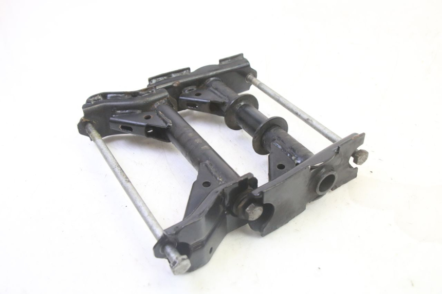 photo de UCHWYT SILNIKA PEUGEOT SATELIS 125 (2013 - 2018) - Zoom stanu zużycia