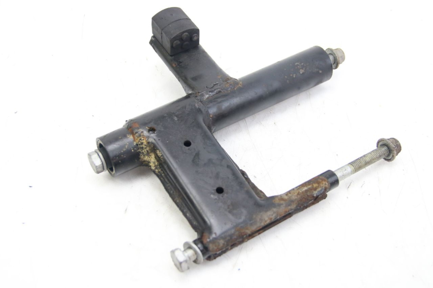 photo de UCHWYT SILNIKA APRILIA SCARABEO 4T 50 (2009 - 2017) - Zbliżenie techniczne