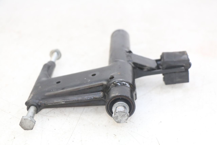 photo de UCHWYT SILNIKA APRILIA SCARABEO 100 (2003 - 2012) - Inny kąt widzenia