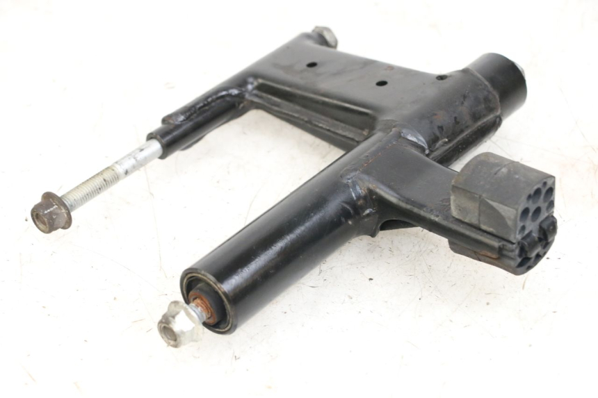 photo de UCHWYT SILNIKA APRILIA SCARABEO 100 (2003 - 2012) - Widok główny