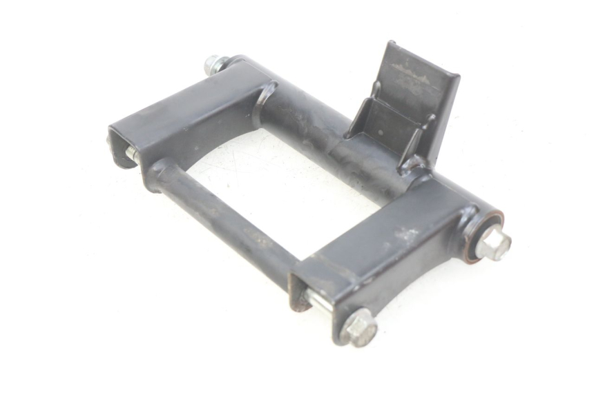 photo de UCHWYT SILNIKA SUZUKI SIXTEEN 125 (2008 - 2010) - Widok główny