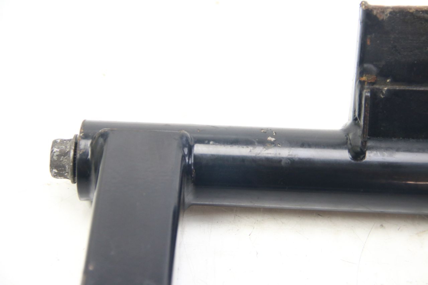 photo de UCHWYT SILNIKA SUZUKI SIXTEEN 125 (2008 - 2010) - Widok produktu