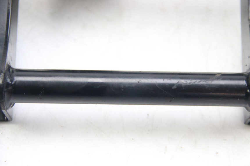 photo de UCHWYT SILNIKA SUZUKI SIXTEEN 125 (2008 - 2010) - Widok ogólny