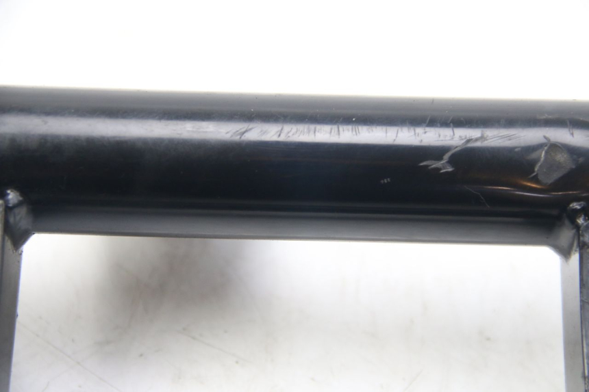 photo de UCHWYT SILNIKA SUZUKI SIXTEEN 125 (2008 - 2010) - Część sprawdzona