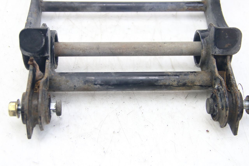 photo de UCHWYT SILNIKA MBK SKYLINER 125 (1998 - 2001) - Zbliżenie techniczne