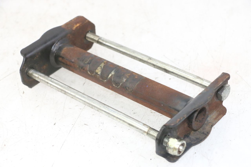 photo de UCHWYT SILNIKA PEUGEOT SPEEDFIGHT 2 LC 50 (2000 - 2009) - Szczegół części