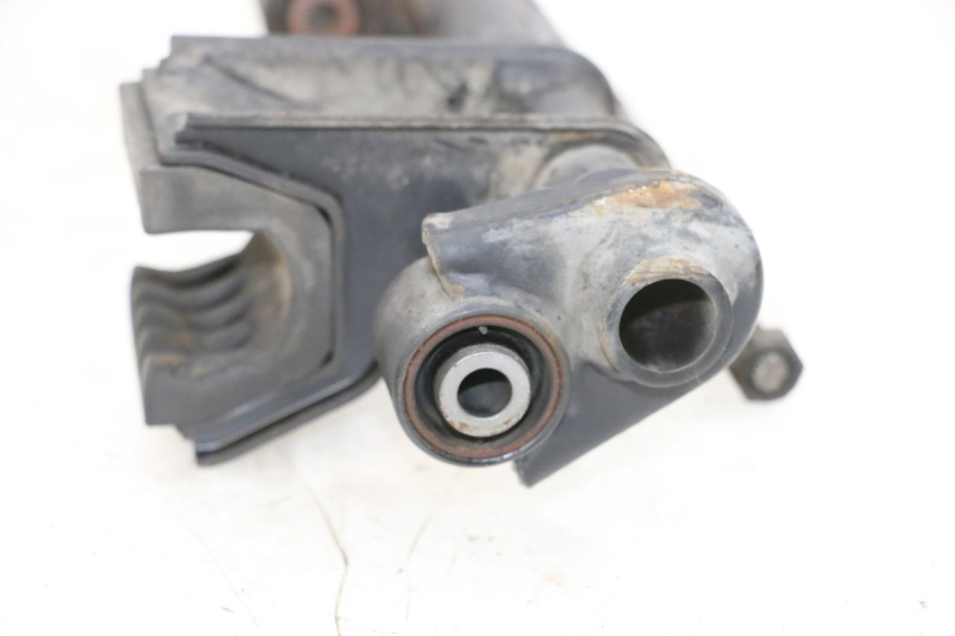 photo de UCHWYT SILNIKA PEUGEOT SPEEDFIGHT 4 4T EFI 50 (2021 - 2025) - Zoom stanu zużycia