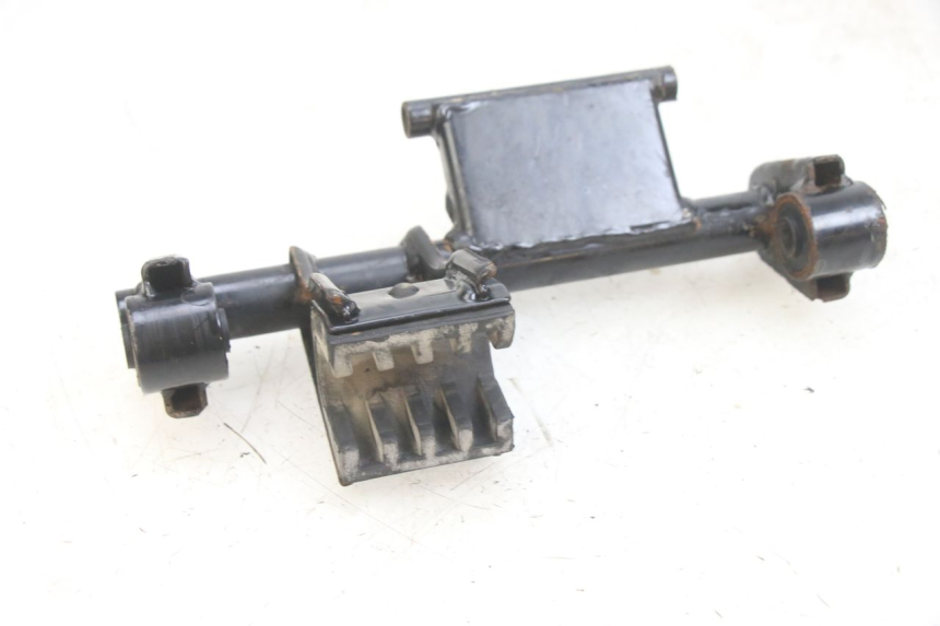 photo de UCHWYT SILNIKA PEUGEOT SPEEDFIGHT 4 4T 50 (2015 - 2020) - Inny kąt widzenia