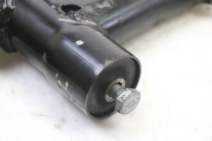 photo de UCHWYT SILNIKA APRILIA SR 2T 50 (2018 - 2022) - Zoom stanu zużycia