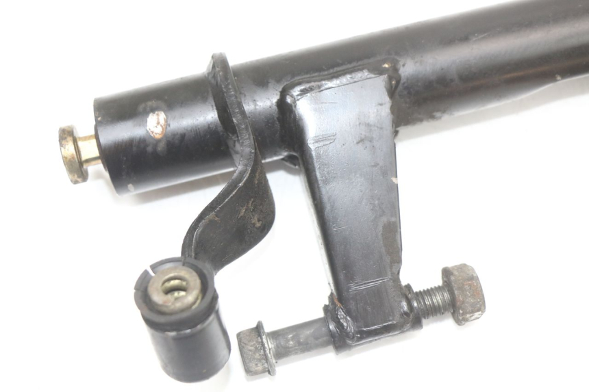 photo de UCHWYT SILNIKA KYMCO SUPER 8 4T 50 (2021 - 2024) - Zoom stanu zużycia