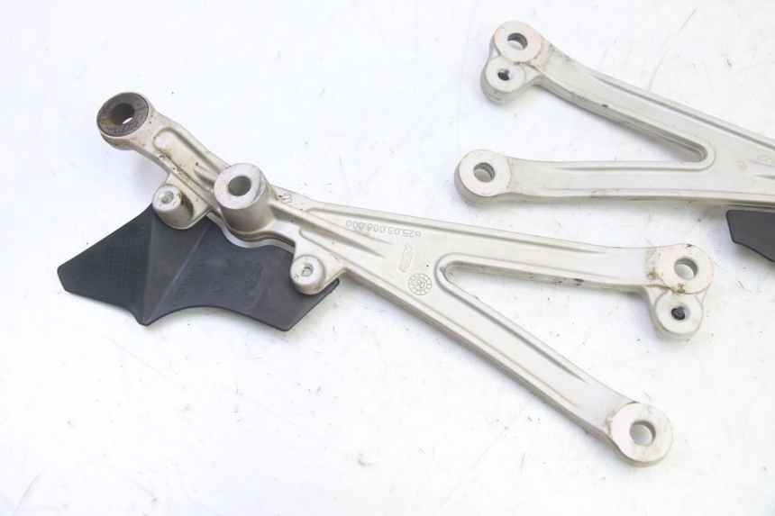 photo de UCHWYT SILNIKA KTM SUPERENDURO R 950 (2005 - 2009) - Widok ogólny