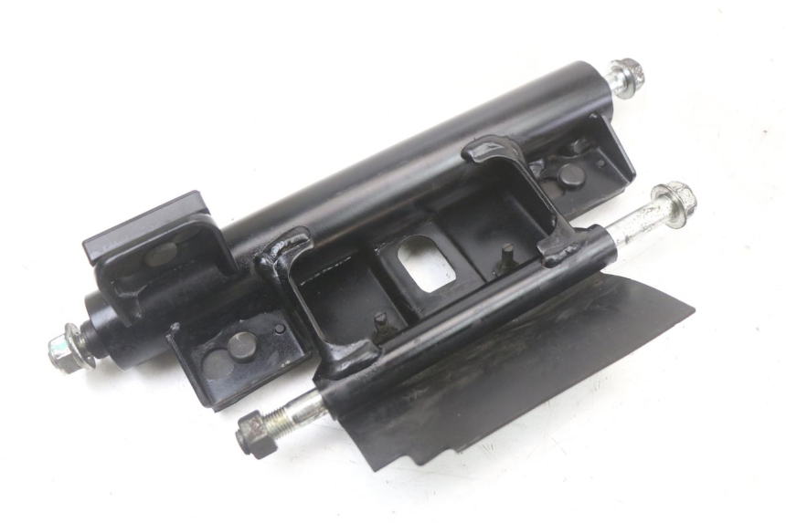 photo de UCHWYT SILNIKA SUZUKI BURGMAN 125 (2018 - 2021) - Widok główny