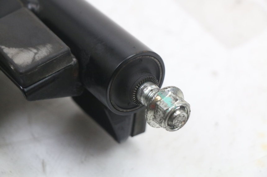 photo de UCHWYT SILNIKA SUZUKI BURGMAN 125 (2018 - 2021) - Stan powierzchni