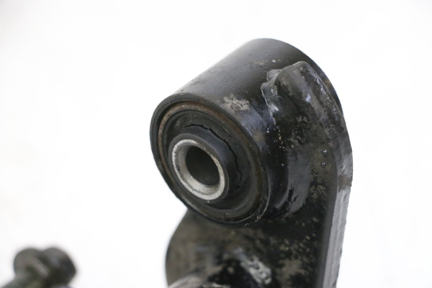 photo de UCHWYT SILNIKA SYM FIDDLE 3 III 50 (2014 - 2020) - Zbliżenie techniczne