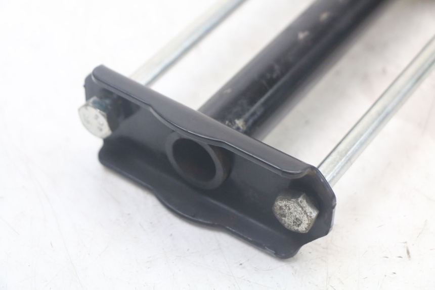 photo de UCHWYT SILNIKA PEUGEOT TKR TREKKER FURIOUS 50 (2005 - 2014) - Zoom stanu zużycia