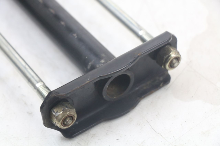 photo de UCHWYT SILNIKA PEUGEOT TKR TREKKER FURIOUS 50 (2005 - 2014) - Inny kąt widzenia