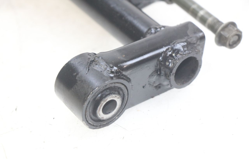 photo de UCHWYT SILNIKA PEUGEOT TWEET 4T 50 (2018 - 2022) - Zoom stanu zużycia