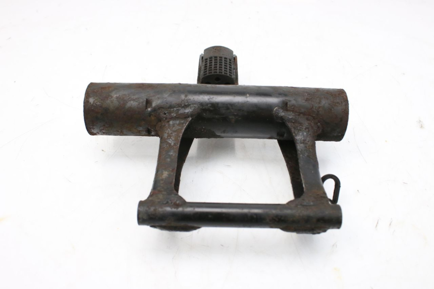 photo de UCHWYT SILNIKA PIAGGIO TYPHOON 50 (1993 - 1999) - Inny kąt widzenia