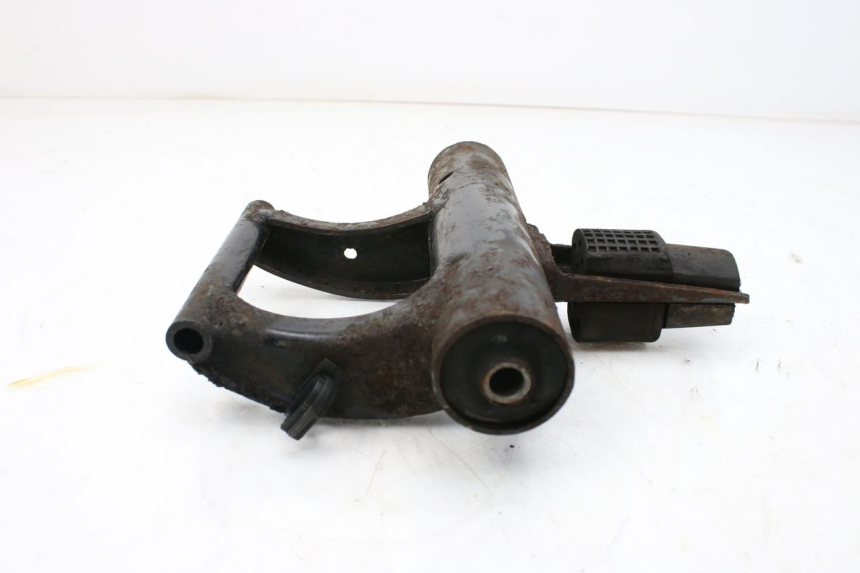 photo de UCHWYT SILNIKA PIAGGIO TYPHOON 50 (1993 - 1999) - Zbliżenie techniczne