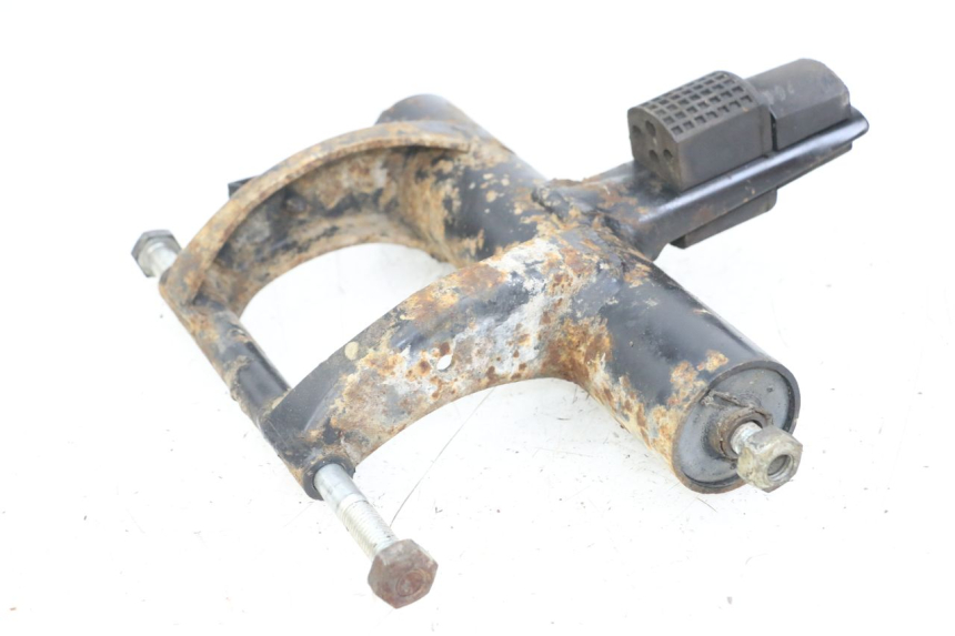 photo de UCHWYT SILNIKA PIAGGIO TYPHOON 80 (1994 - 1997) - Inny kąt widzenia