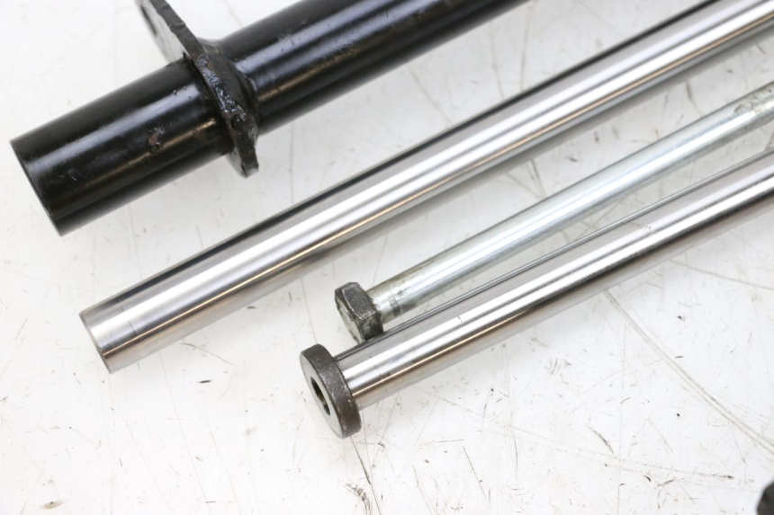 photo de UCHWYT SILNIKA PIAGGIO VESPA GTS SUPER IE 125 (2009 - 2016) - Widok produktu