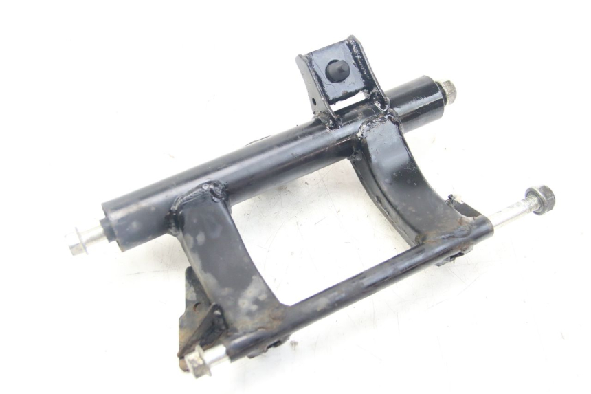 photo de UCHWYT SILNIKA HONDA VISION NSC R 50 (2013 - 2015) - Zbliżenie techniczne