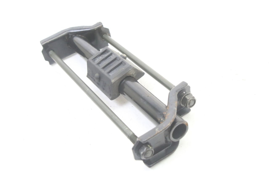 photo de UCHWYT SILNIKA PEUGEOT VIVACITY NEW 2T 50 (2008 - 2017) - Inny kąt widzenia