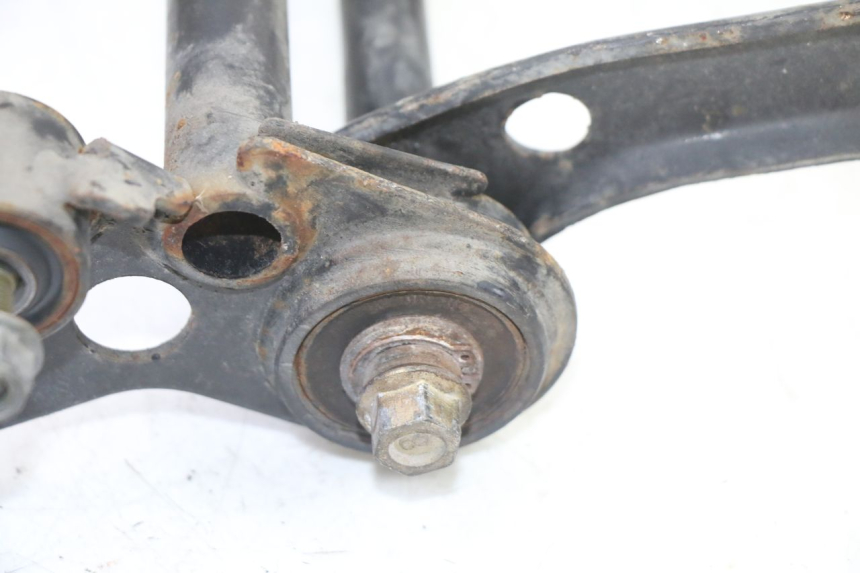 photo de UCHWYT SILNIKA MBK WAAP 125 (2008 - 2013) - Szczegóły charakterystyczne