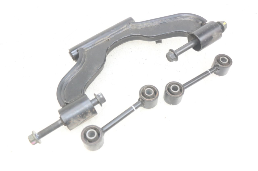 photo de UCHWYT SILNIKA YAMAHA X-CITY XCITY 125 (2007 - 2013) - Inny kąt widzenia