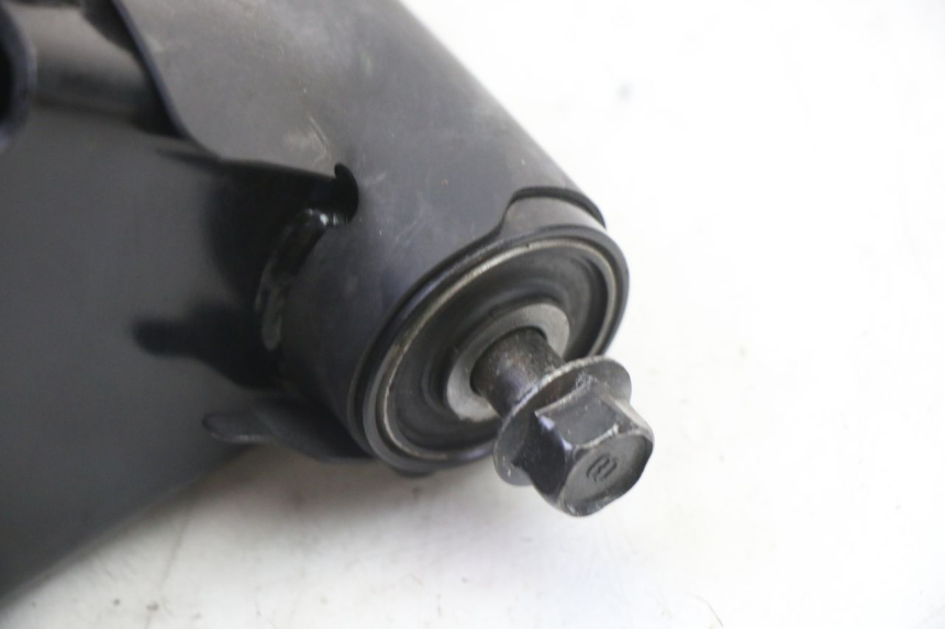 photo de UCHWYT SILNIKA YAMAHA XMAX X-MAX 125 (2021 - 2025) - Stan powierzchni