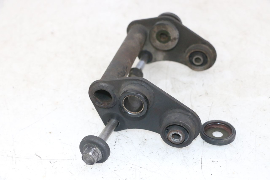 photo de UCHWYT SILNIKA YAMAHA FZS FAZER 600 (2001 - 2003) - Szczegół części