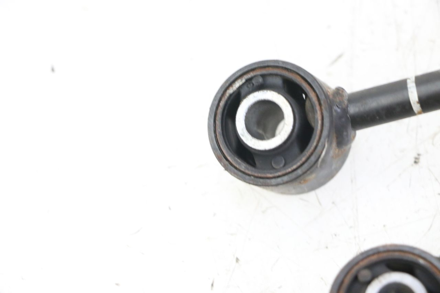 photo de UCHWYT SILNIKA YAMAHA X-MAX XMAX ABS 250 (2010 - 2014) - Część sprawdzona