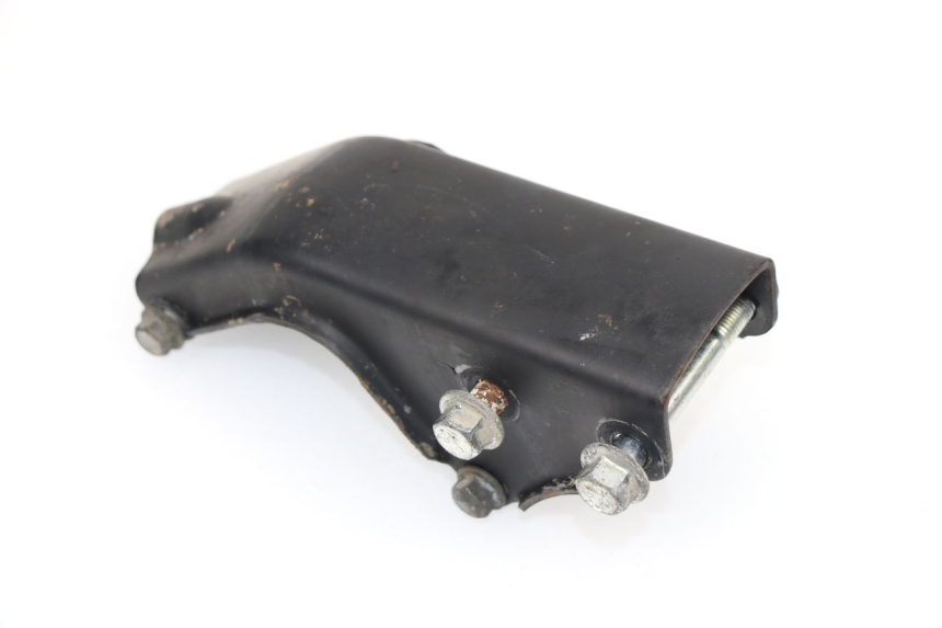 photo de UCHWYT SILNIKA YAMAHA YBR CUSTOM 125 (2008 - 2010) - Zbliżenie techniczne