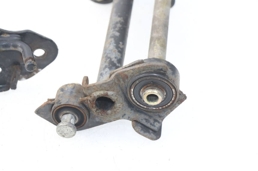 photo de UCHWYT SILNIKA YAMAHA YP MAJESTY 125 (2007 - 2010) - Szczegół części