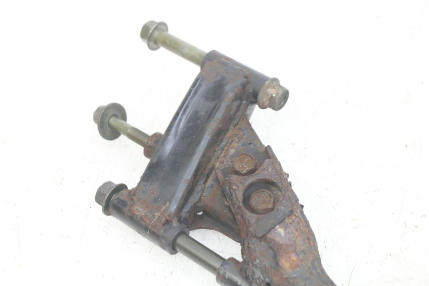 photo de UCHWYT SILNIKA YAMAHA YP MAJESTY 400 (2004 - 2008) - Zoom stanu zużycia