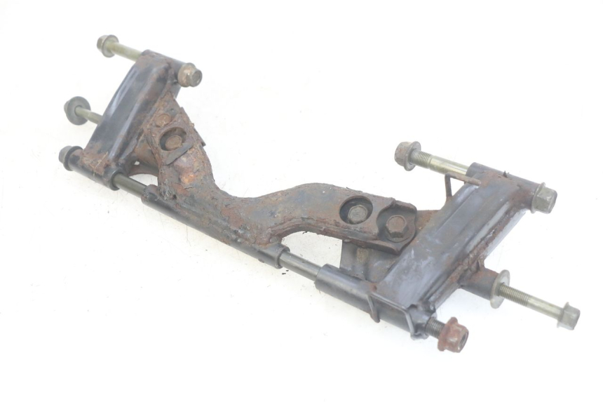 photo de UCHWYT SILNIKA YAMAHA YP MAJESTY 400 (2004 - 2008) - Zbliżenie techniczne