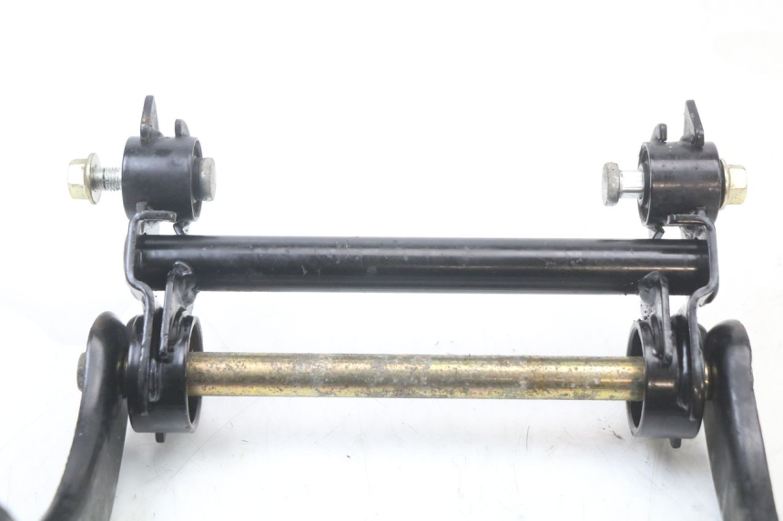 photo de UCHWYT SILNIKA YAMAHA YP MAJESTY 125 (2002 - 2006) - Widok ogólny