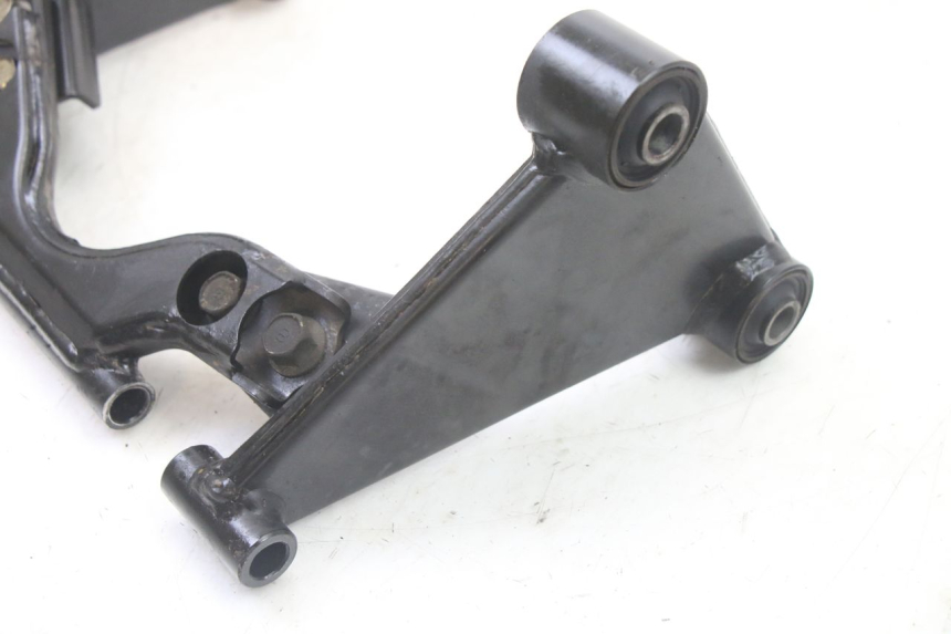 photo de UCHWYT SILNIKA YAMAHA YP X-MAX XMAX 400 (2014 - 2017) - Inny kąt widzenia