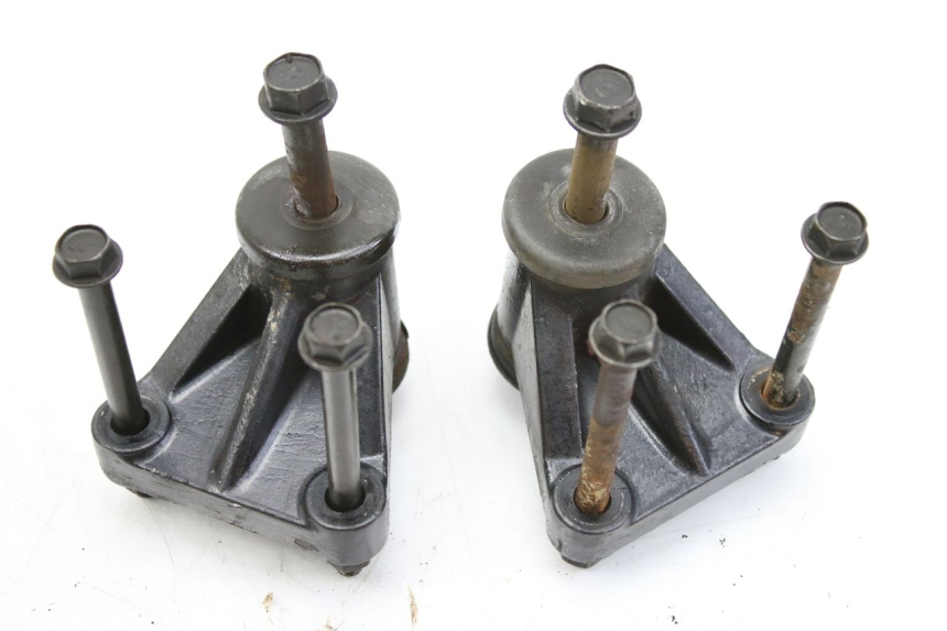 photo de UCHWYT SILNIKA KAWASAKI ZEPHYR 1100 ( - 1995) - Widok główny