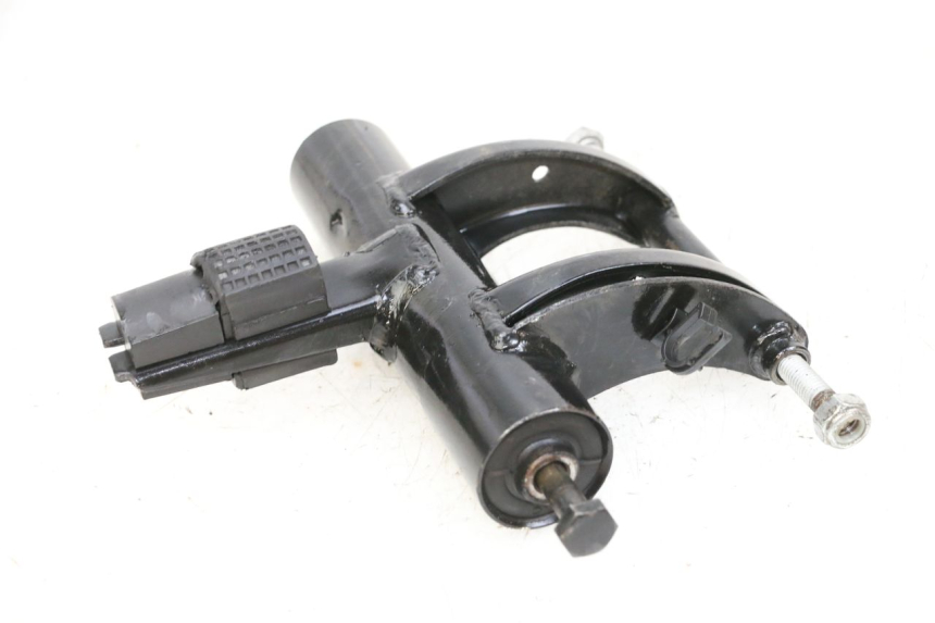 photo de UCHWYT SILNIKA PIAGGIO ZIP 2T 50 (2009 - 2019) - Zoom stanu zużycia