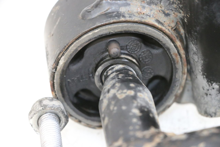 photo de UCHWYT SILNIKA PIAGGIO ZIP 4T 50 (2018 - 2020) - Inny kąt widzenia