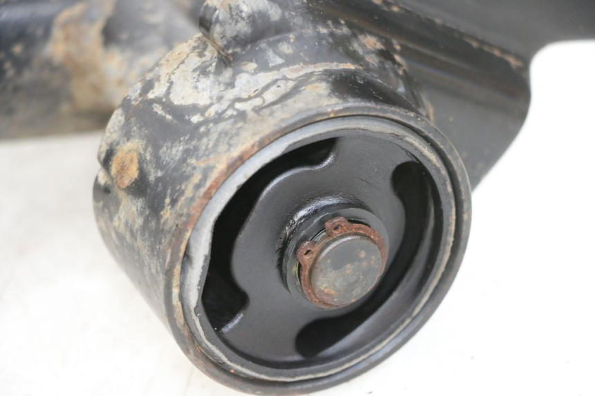 photo de UCHWYT SILNIKA PIAGGIO ZIP 4T 50 (2018 - 2020) - Część sprawdzona