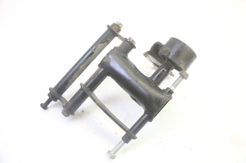 photo de UCHWYT SILNIKA PIAGGIO ZIP 4T 50 (2018 - 2020) - Szczegóły charakterystyczne