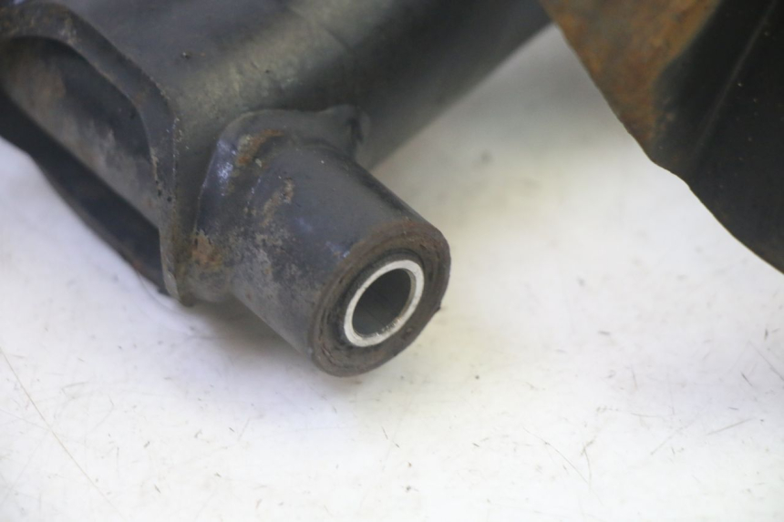 photo de UCHWYT SILNIKA PIAGGIO ZIP 4T 50 (2018 - 2020) - Zbliżenie techniczne