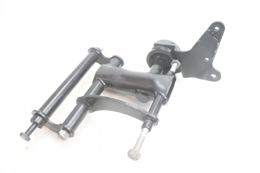 photo de UCHWYT SILNIKA PIAGGIO ZIP IGET 4T 50 (2021 - 2023) - Zbliżenie techniczne