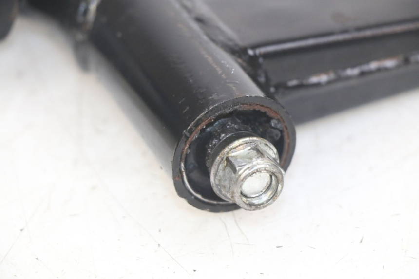 photo de UCHWYT SILNIKA UNIVERSAL BIKE ZN50QT-11B 50 (2018 - 2021) - Inny kąt widzenia