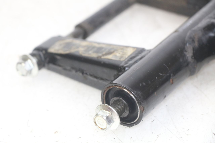 photo de UCHWYT SILNIKA UNIVERSAL BIKE ZN50QT-11B 50 (2018 - 2021) - Zbliżenie techniczne