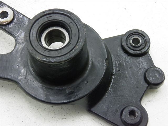 photo de UCHWYT TŁUMIKA JM MOTOR S-MAX 125 (2010 - 2014) - Inny kąt widzenia